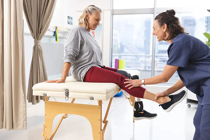 Augusta Pain Center’s expert physical therapists help patients manage their pain and improve mobility.